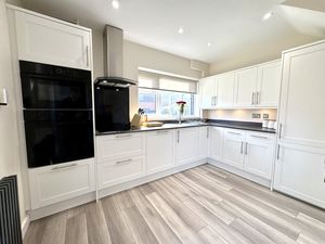 Photo 16- click for photo gallery